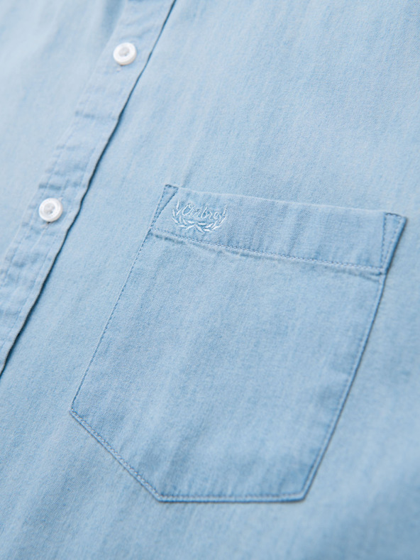 Ombre Clothing Pánska džínsová košeľa s vyšívaným vreckom - svetlomodrá Ombre Clothing
