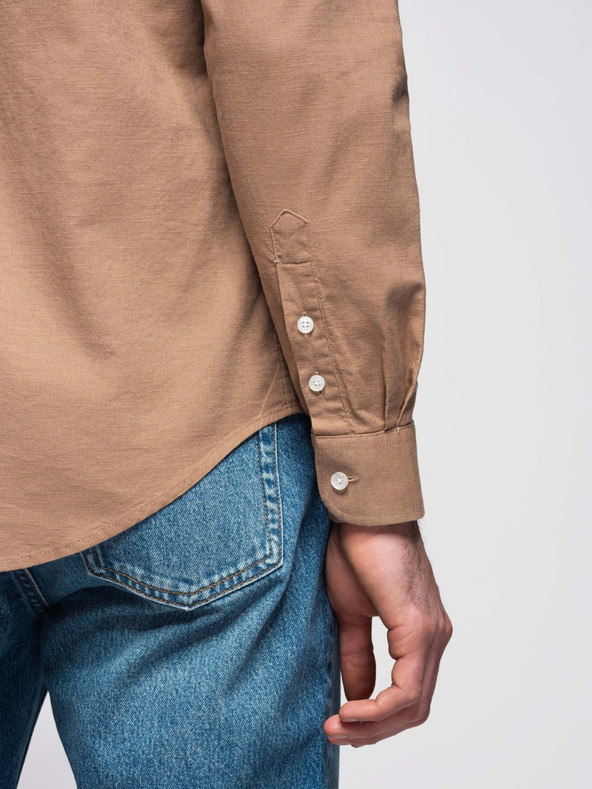 Ombre Clothing Pánska plátená košeľa so stojačikom a vreckom REGULAR FIT - svetlo hnedá