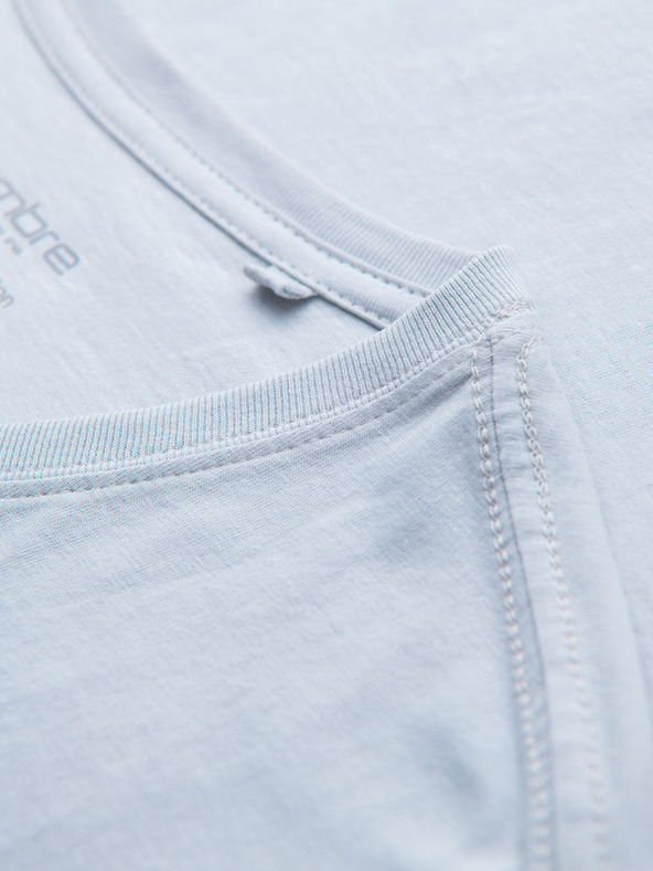 Ombre Clothing Pánske klasické bavlnené tričko BASIC s výstrihom - svetlo sivé