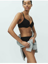 Marks & Spencer Push-up podprsenka s výstrihom, kosticami a technológiou Flexifit™ (veľkosti A-E) Marks & Spencer
