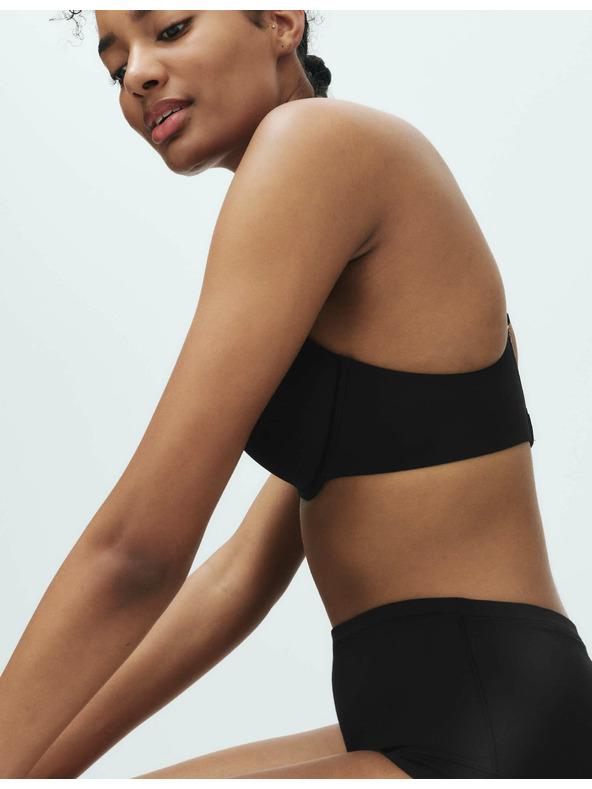 Marks & Spencer Push-up podprsenka s výstrihom, kosticami a technológiou Flexifit™ (veľkosti A-E) Marks & Spencer
