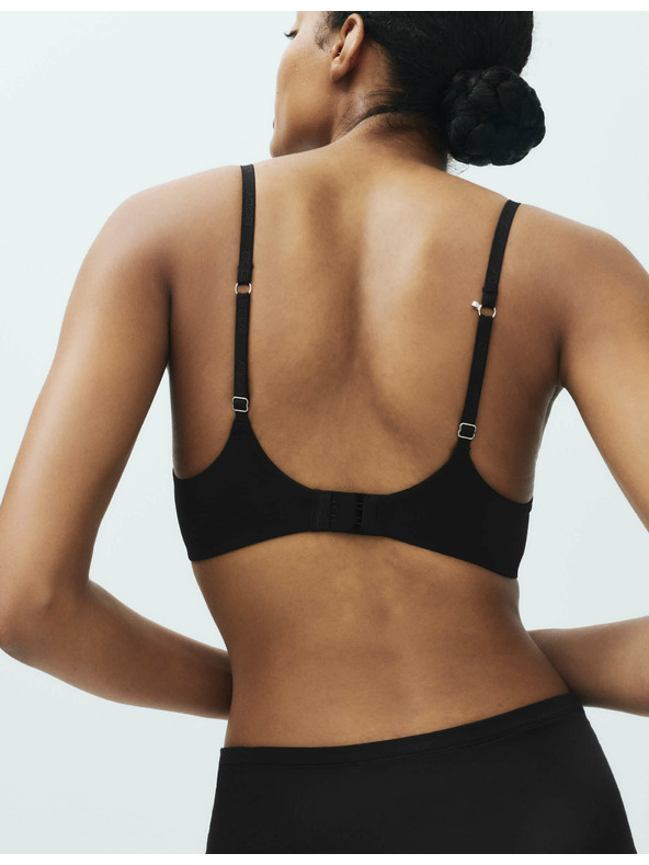 Marks & Spencer Push-up podprsenka s výstrihom, kosticami a technológiou Flexifit™ (veľkosti A-E) Marks & Spencer