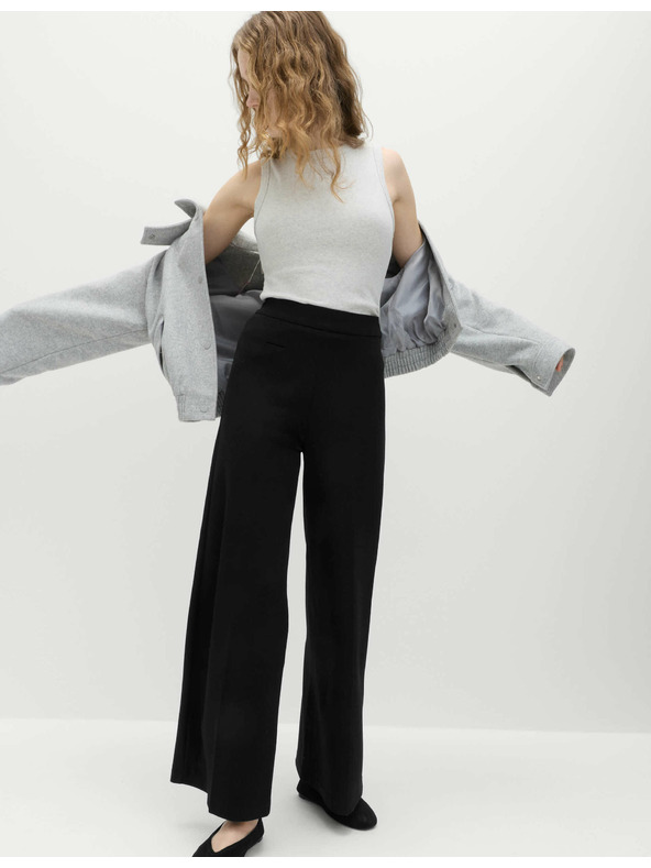 Marks & Spencer Nohavice