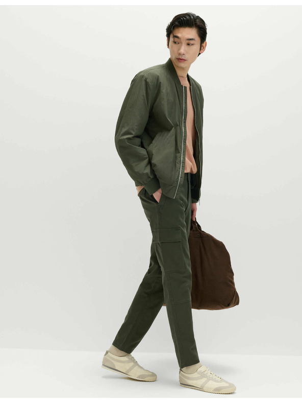 Marks & Spencer Strečové nohavice s vreckami, mierne zúžený strih Marks & Spencer zelená