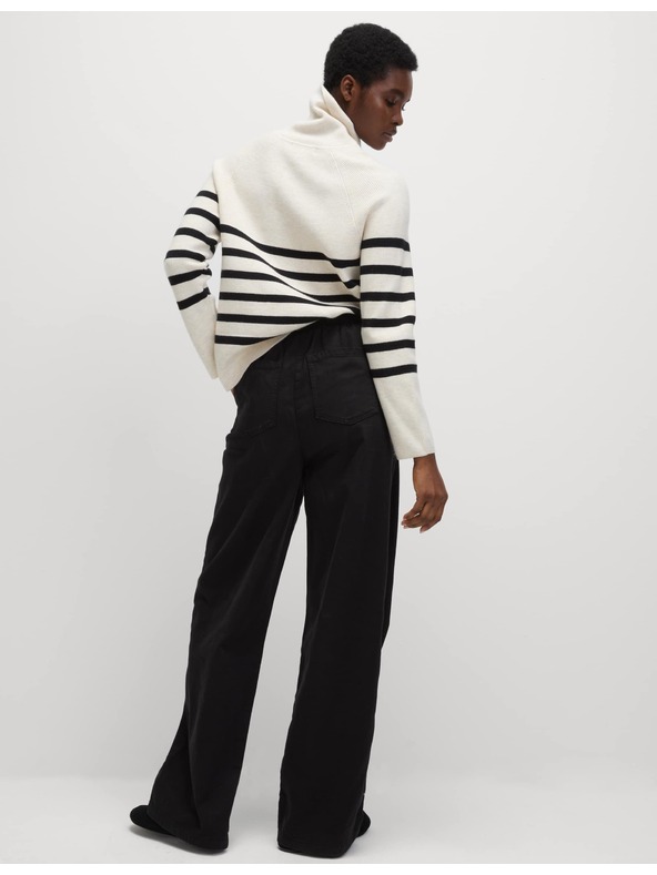 Marks & Spencer Džínsové nohavice so širokými nohavicami, v páse sťahovateľné na šnúrku Marks & Spencer čierna