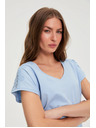 Moodo Halenka s čipkou na rukávoch svetlo modrá Moodo