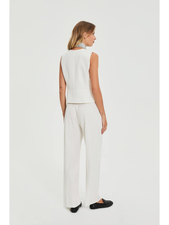 Moodo Oblek nohavice s pruhmi biele Moodo