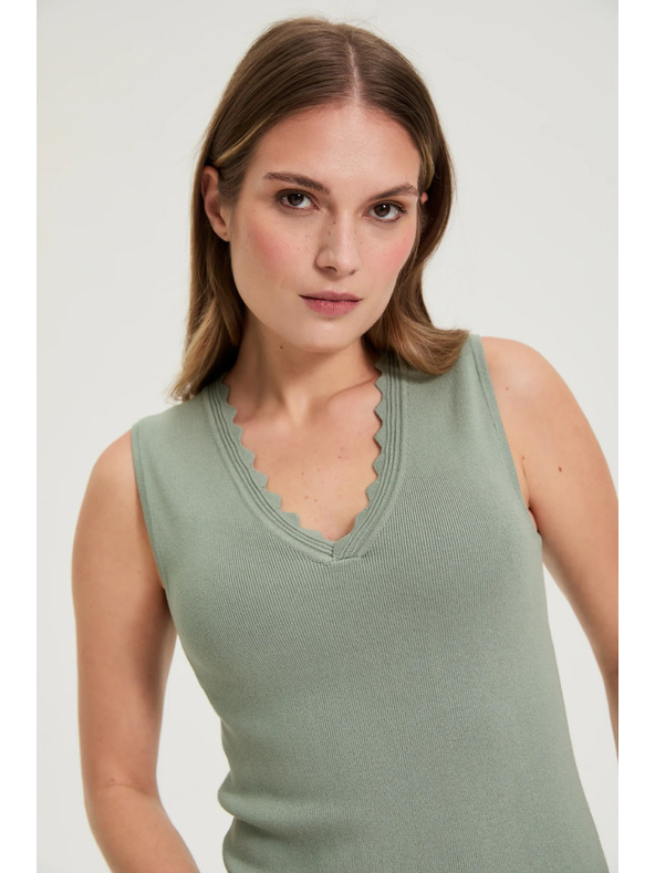 Moodo Hladký olivový top Moodo