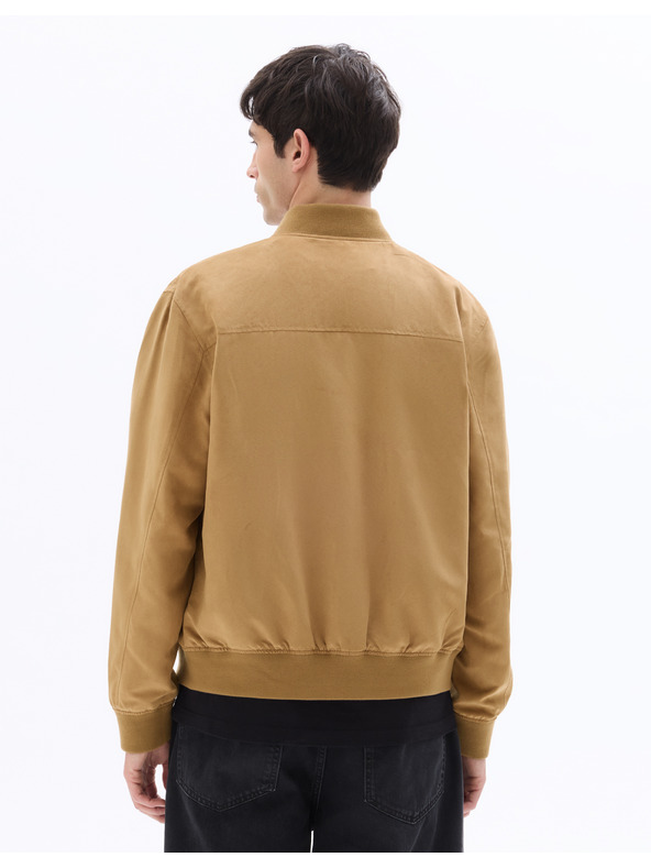 Celio Bunda bomber Nusuedliht