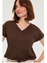 Moodo Bavlnené tričko s výstrihom do V hnedé Moodo