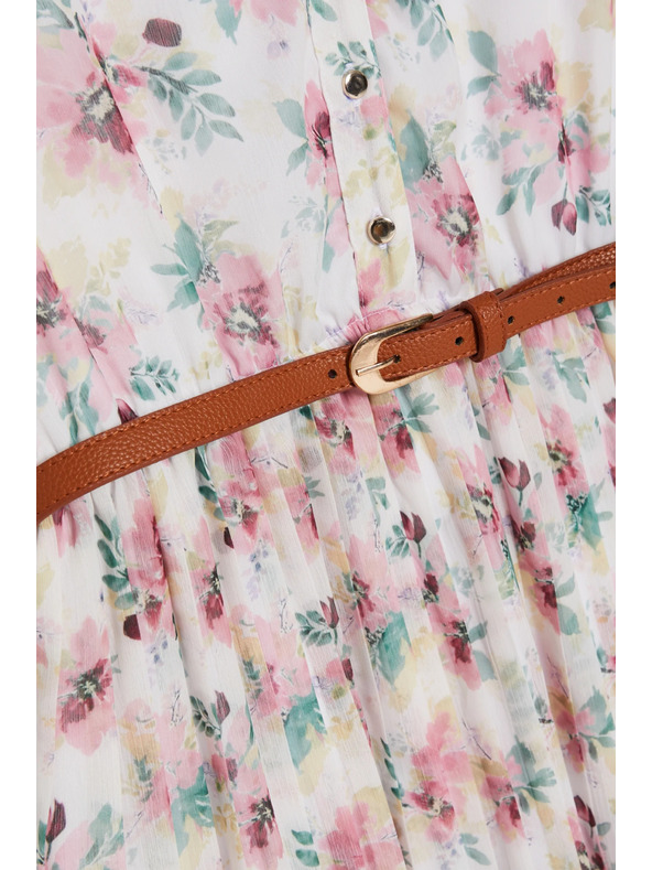 Moodo Biele kvetované šaty s páskom Moodo