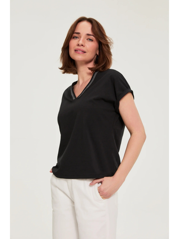 Moodo Bavlnené tričko s V-výstrihom čierne Moodo