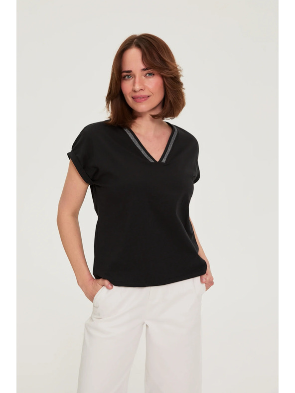 Moodo Bavlnené tričko s V-výstrihom čierne Moodo