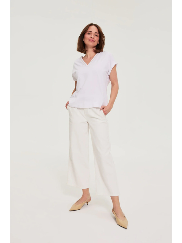 Moodo Bavlnené tričko s výstrihom do V biela Moodo