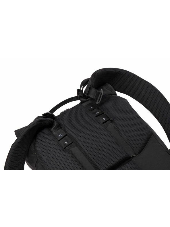 Thule Thule Paramount Commuter batoh 20 l TPBBP320 - čierny