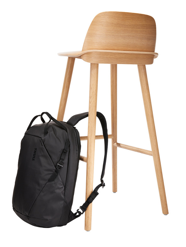 Thule Thule Tact batoh 16 l TACTBP114 - čierny