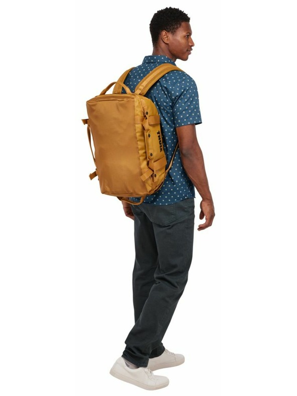 Thule Thule Chasm S športová taška 30 L TDSD301 - Golden Brown