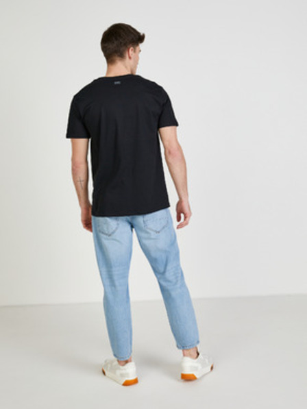 DOBRO Čierne pánske oversize tričko Nepotrebné slová z kolekcie DOBRO. pre Ukrajinu