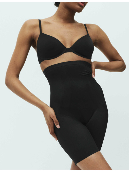 Marks & Spencer Spevňujúci štíhliaci korzet s technológiou Magicwear™ Marks & Spencer čierna