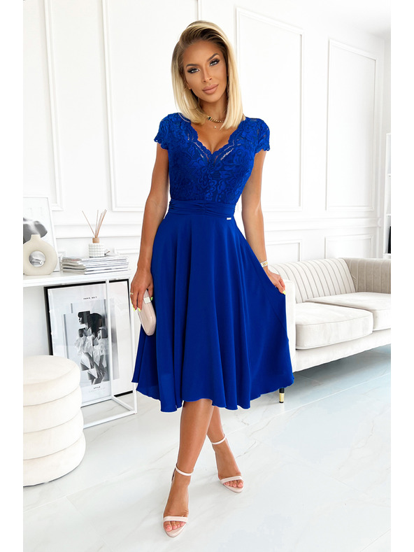 numoco Šifónové šaty s čipkovým výstrihom - modré Numoco LINDA