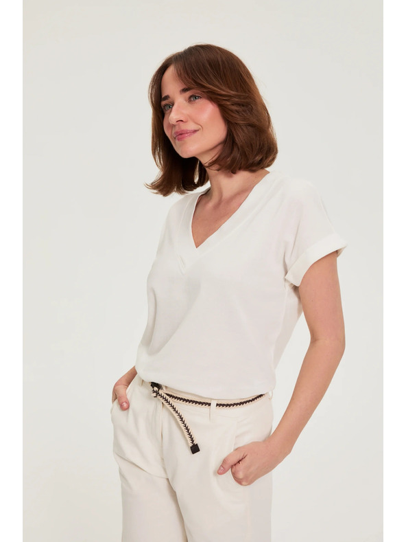 Moodo Bavlnená košeľa s V výstrihom biela Moodo