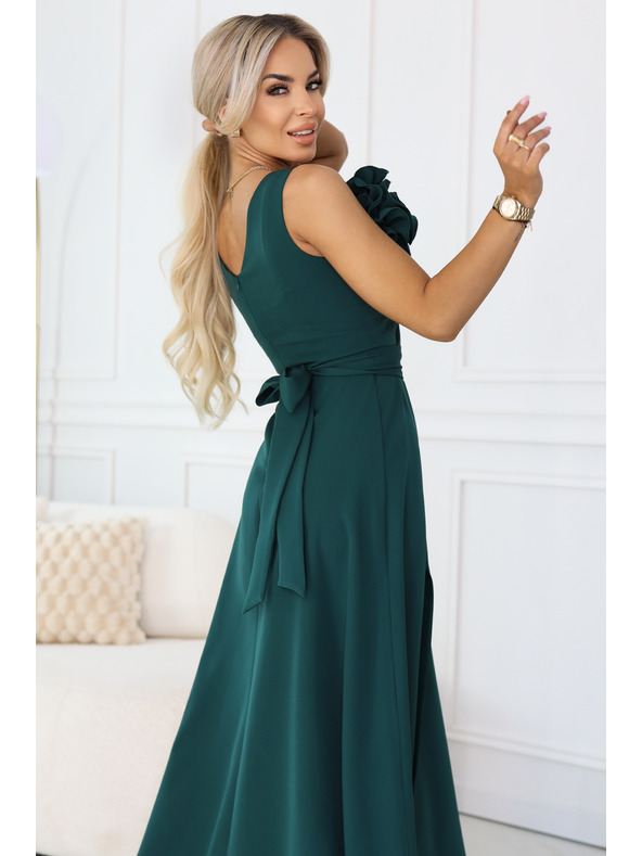 numoco Romantické maxi šaty s kvetinou na rameni a rozparkom - fľašková zeleň