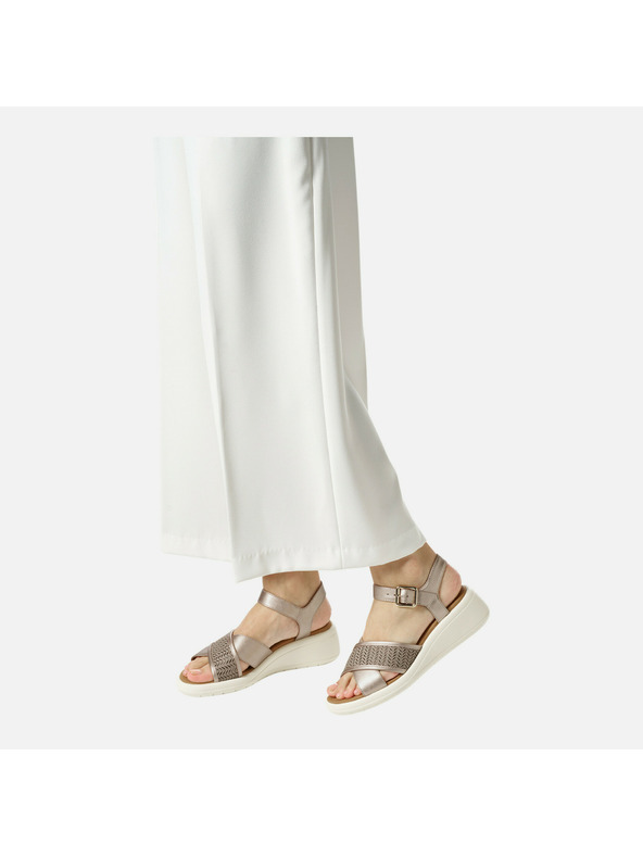 Geox Strieborné dámske sandále Geox Meliconia