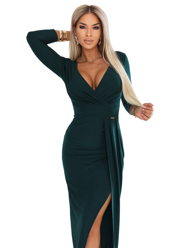 numoco Elegantné dlhé šaty s obálkovým výstrihom a rozparkom - fľašková zeleň