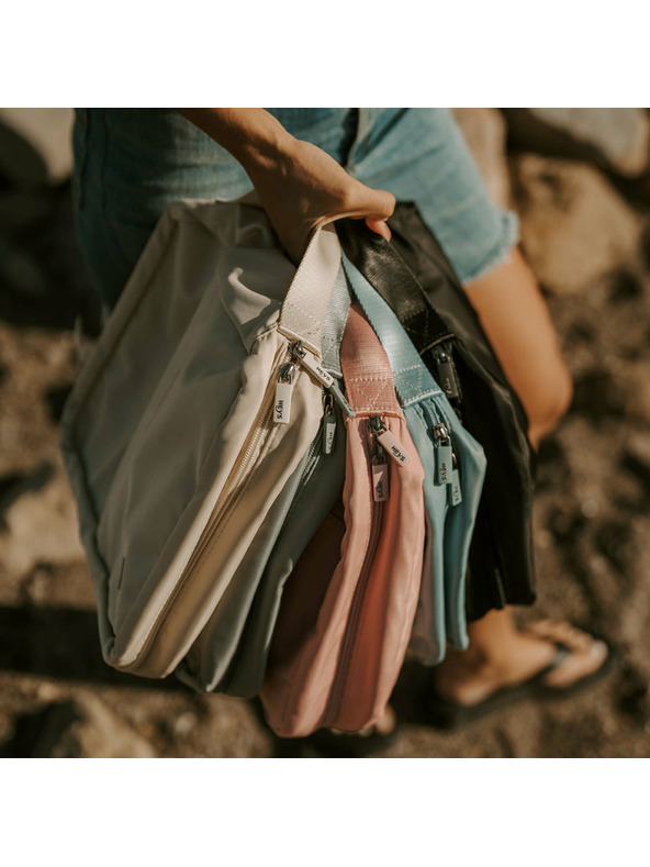 Heys Svetlomodrá základná toaletná taška Heys Stone Blue