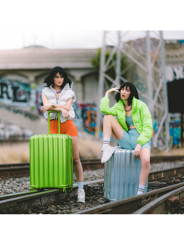 Heys Svetlozelený cestovný kufor Heys Astro M Green