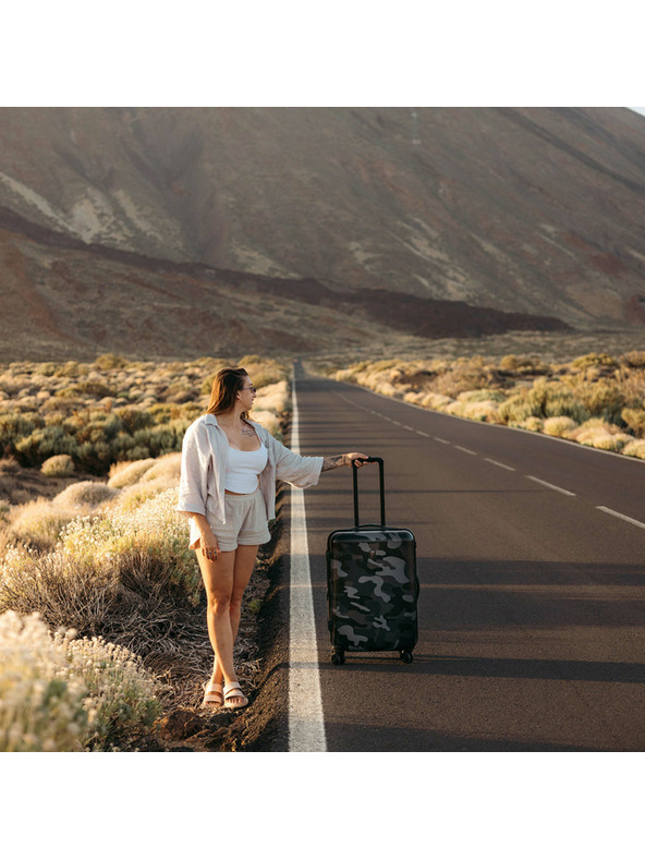 Heys Cestovný kufor Heys Black Camo M
