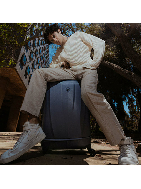 Heys Modrý cestovný kufor Heys Vantage Smart Luggage™