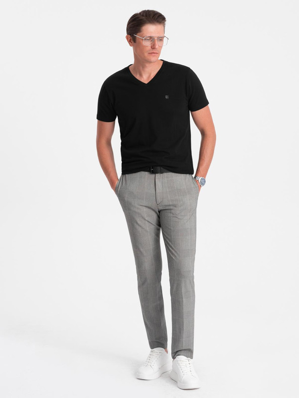 Ombre Clothing Pánske tričko s V výstrihom a elastánom - čierne V3 S2040 Ombre Clothing