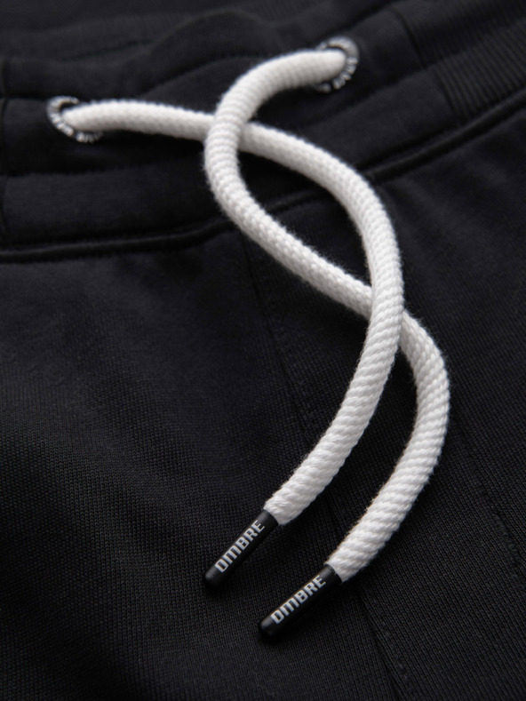 Ombre Clothing Pánske tepláky BASIC so žebrovanou nohavicou - čierne V5 OM-PABS-0305 Ombre Clothing