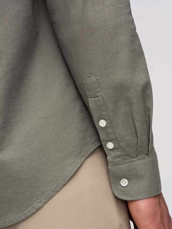 Ombre Clothing Pánska plátená košeľa so stojačekom a vreckom REGULAR FIT - khaki V6 K704 Ombre Clothing