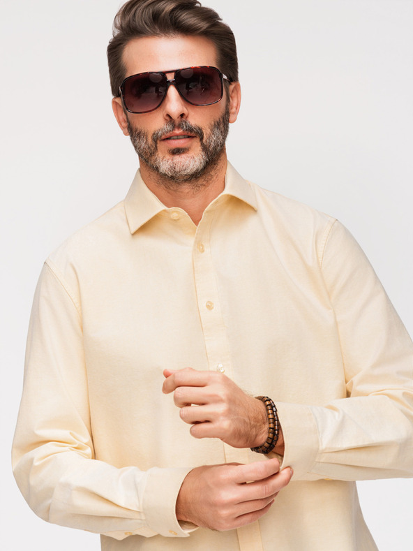 Ombre Clothing Pastelová bavlnená pánska košeľa oxford - svetlo žltá V3 K705 Ombre Clothing