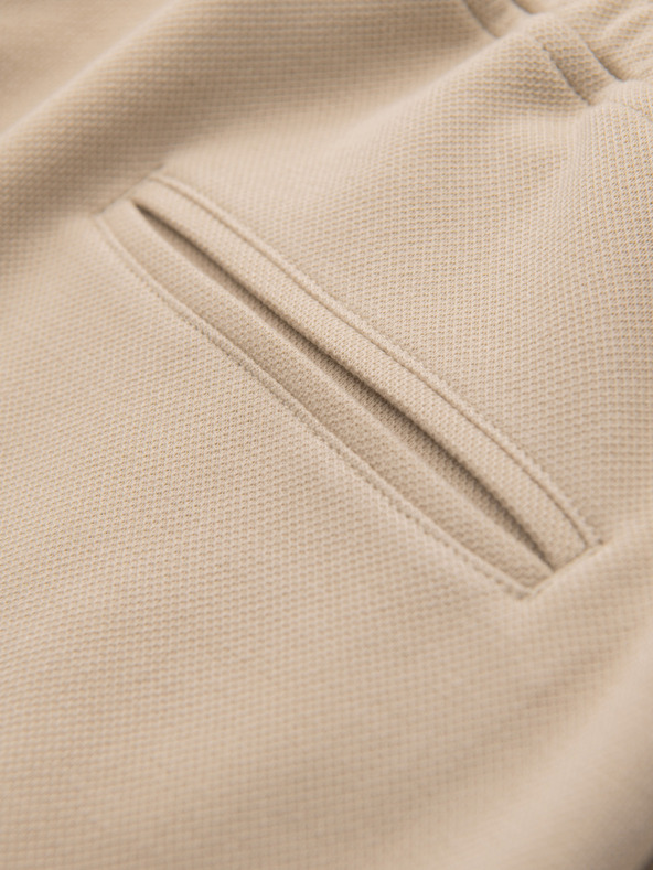 Ombre Clothing Pánske štruktúrované šortky REGULAR FIT - béžové V1 OM-SRSK-0124 Ombre Clothing