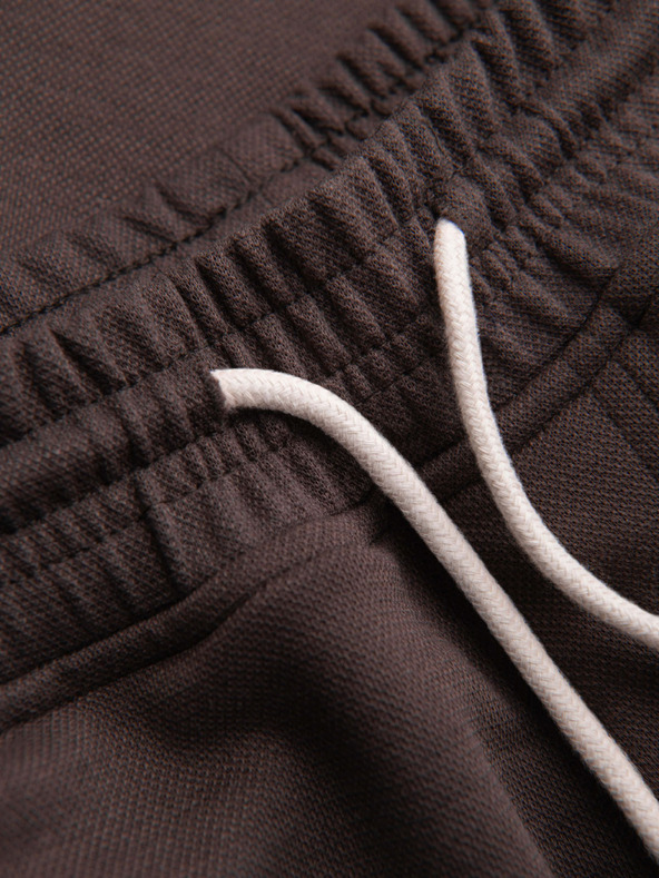 Ombre Clothing Pánske štruktúrované šortky REGULAR FIT - hnedé V5 OM-SRSK-0124 Ombre Clothing