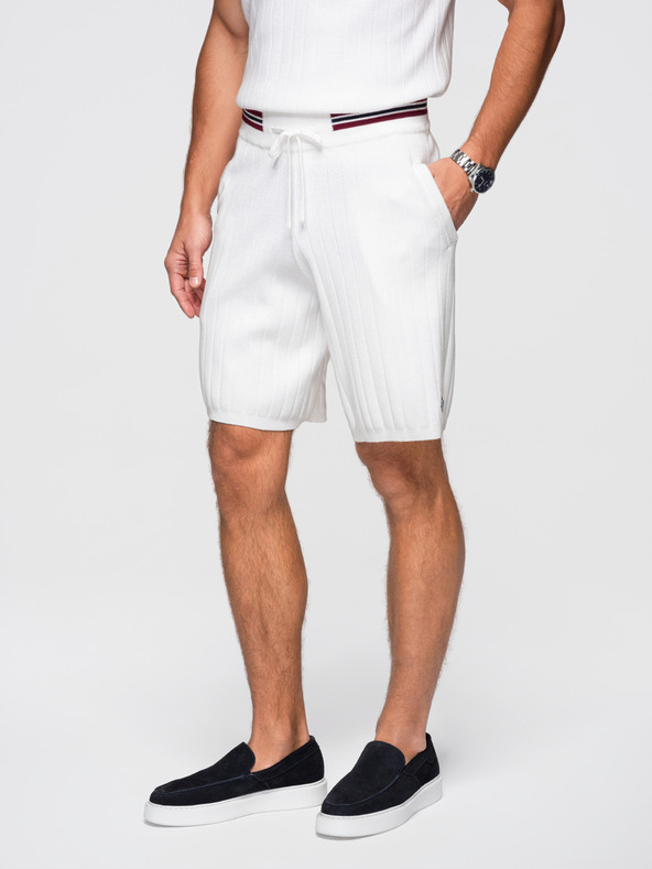 Ombre Clothing Pánske viskózové štruktúrované šortky REGULAR - biele V1 OM-SRCS-0203 Ombre Clothing