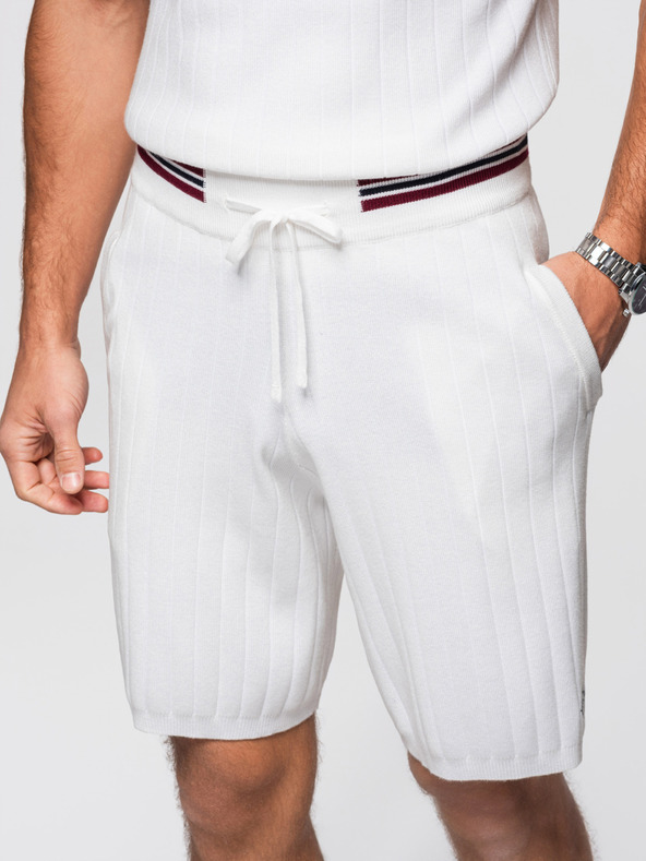 Ombre Clothing Pánske viskózové štruktúrované šortky REGULAR - biele V1 OM-SRCS-0203 Ombre Clothing