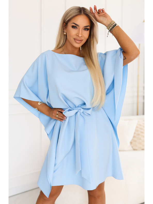 numoco SOFIA Šaty typu motýlik so viazaním v páse - svetlo modré