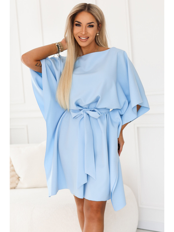 numoco SOFIA Šaty typu motýlik so viazaním v páse - svetlo modré