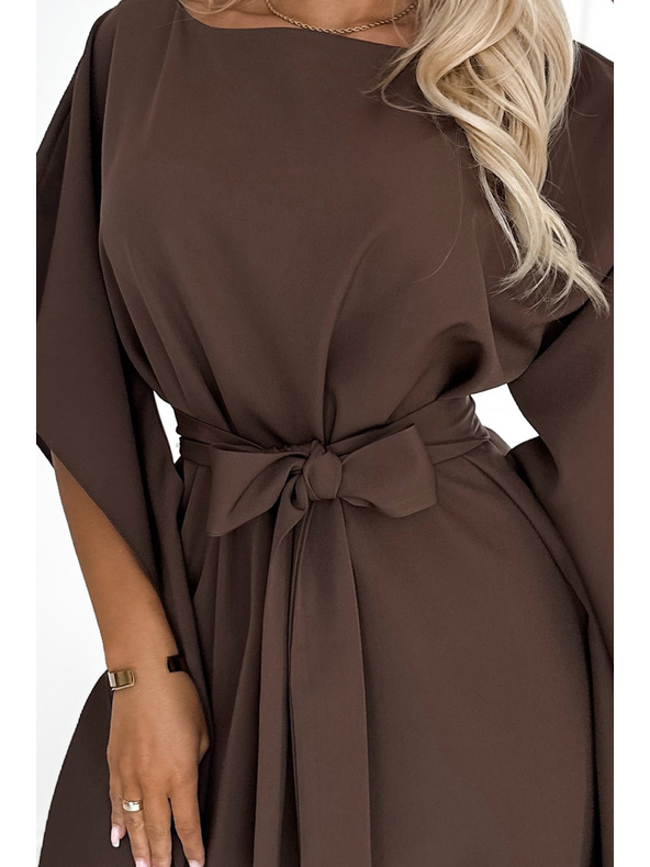 numoco SOFIA Motýlikové šaty so zaväzovaním v páse - čokoládová farba
