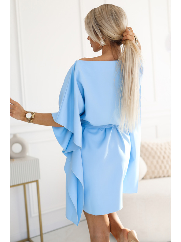 numoco SOFIA Motýlikové šaty s kravatou v páse - pastelovo modrá