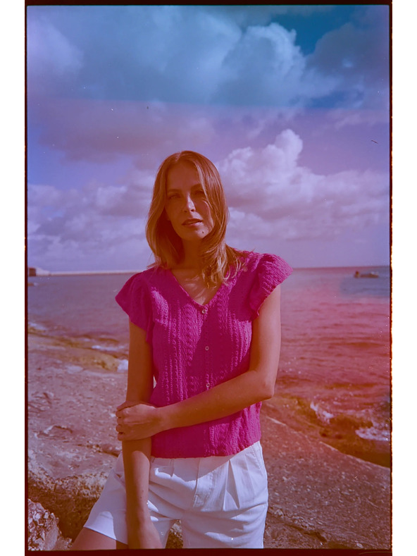 Moodo Halenka s výstrihom do V fuksijová Moodo