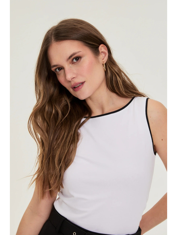 Moodo Top biely Moodo