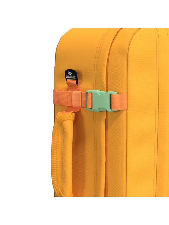 CabinZero Batoh CabinZero Classic 44L Honeycomb