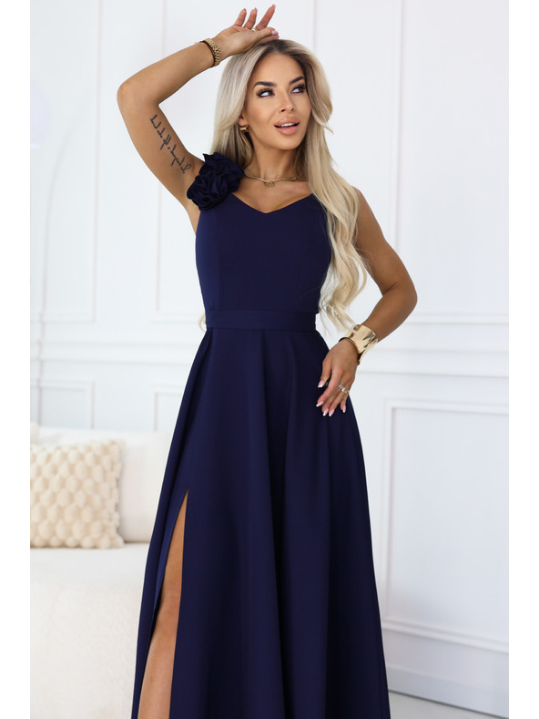 numoco Elegantné večerné maxi šaty s rozparkom a ružami - námornicka modrá