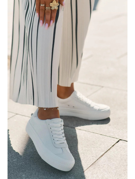 BIG STAR SHOES Dámske tenisky na platforme Big Star – biele