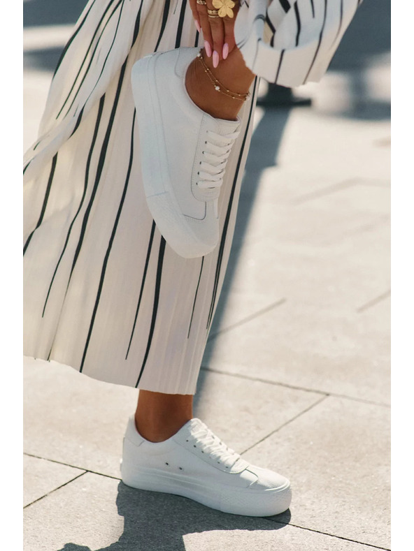 BIG STAR SHOES Dámske tenisky na platforme Big Star – biele
